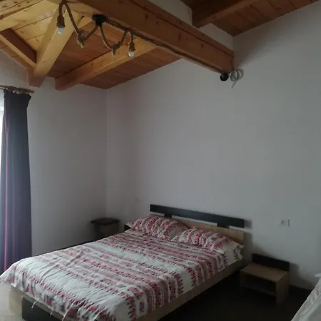 Stirbu Guest house *